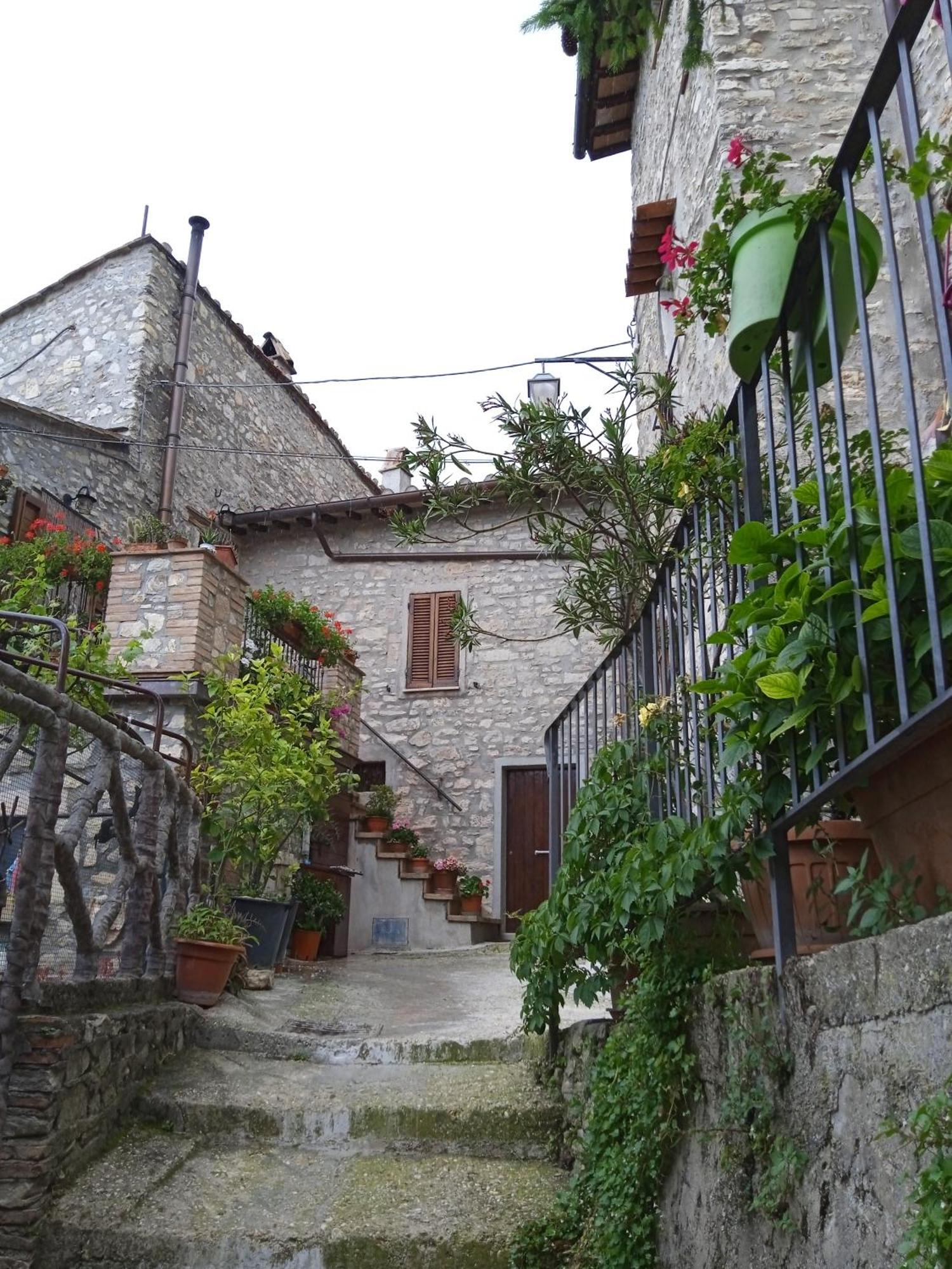 Casa Belvedere A Valle San Martino Di Spoleto Exterior photo